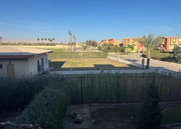Cozy With Stunning Views عين السخنة